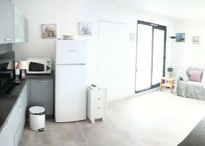 Grand Large - T3 Proche Dans Un Beau Domaine Avec Piscine Mae-1214 Apartmán *
