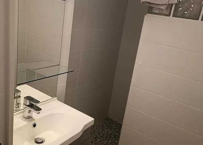 Grand Large - T3 Proche Dans Un Beau Domaine Avec Piscine Mae-1214 *